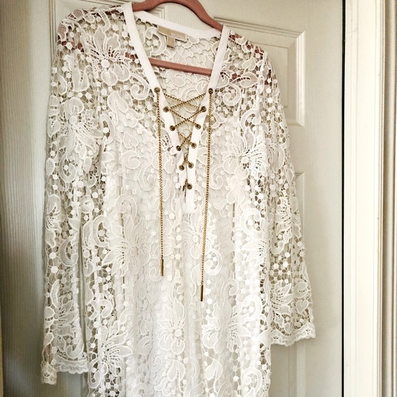 Ladies, Michael Kors, size M, soft white lace above the knee dress. - Picture 1 of 5